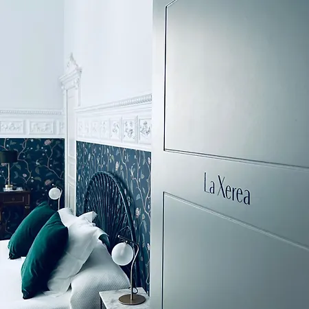 L'esplai فندق مبيت وإفطار 4*